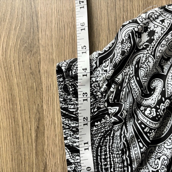 Womens Michael Kors Wide Leg Paisley Pants Size 6 Black White High Rise - Picture 7 of 8